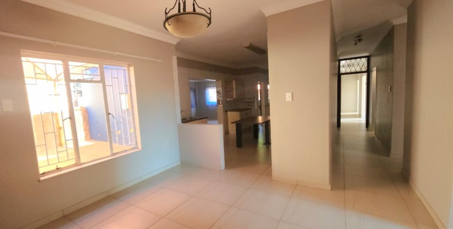 3 Bedroom Property for Sale in Ifafi North West